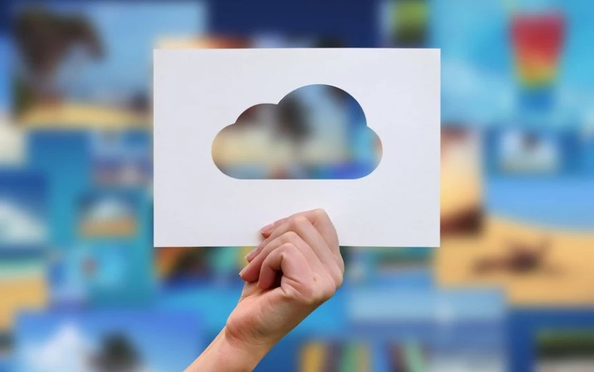 How does the cloud work?