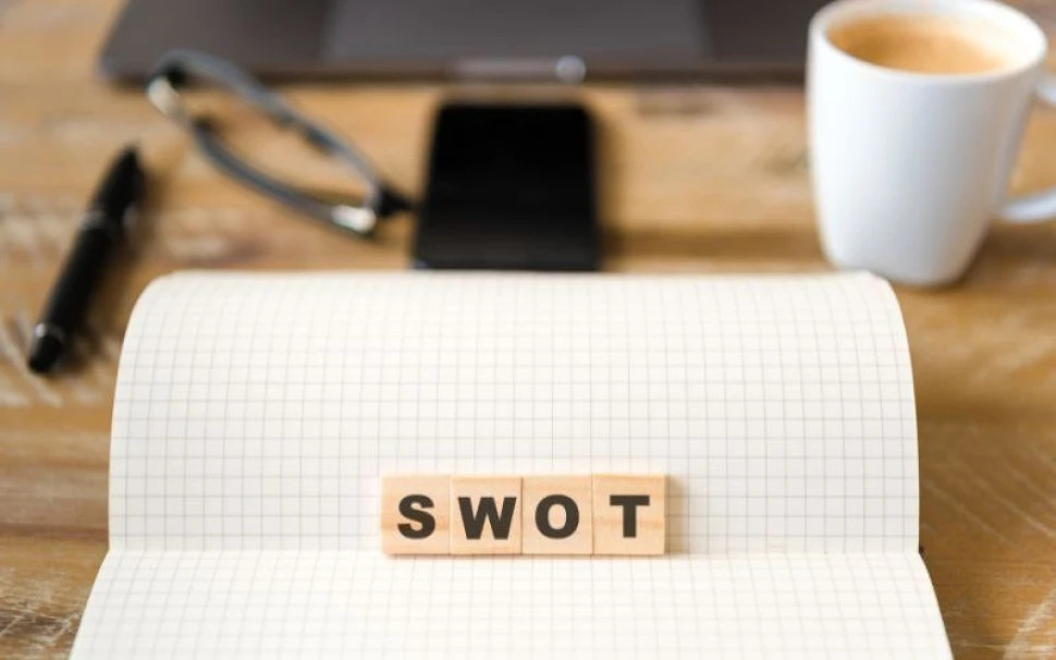 How to effectively use SWOT analysis to achieve your business goals 